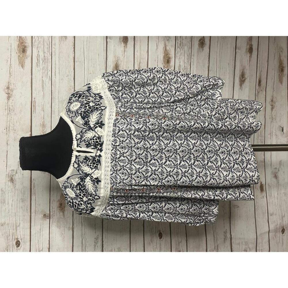 Sundance boho navy/white embroidered lace floral peasant blouse/top Size Small - Picture 1 of 6